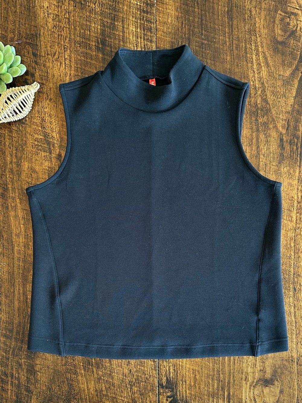 Spanx | AirEssentials Mock Neck Cropped Tank Top Very Black, Size L